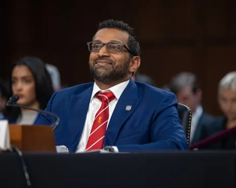 Top US Lawman Sports Liverpool Necktie at Congressional Hearing