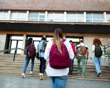 While Teen Boys Shift Right, the Rise of the 'New Chill Girl' Trend Grows Visible