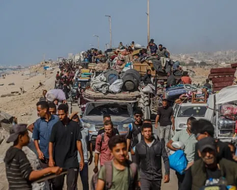 Israeli Forces Seek to Drive People Out of Gaza City as Ground Offensive Advances